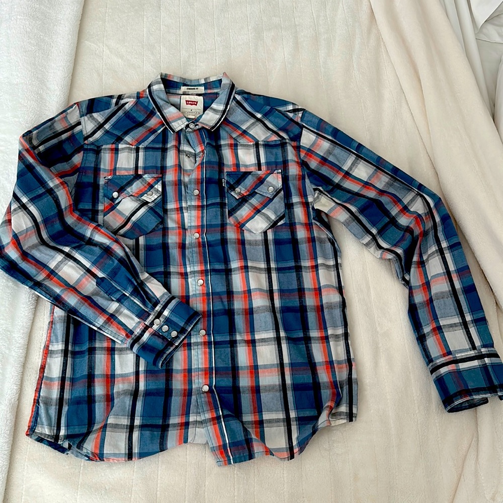Long sleeve button shirt